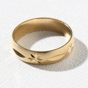 New Vanessa Mooney gold THE VINTAGE STAR RING